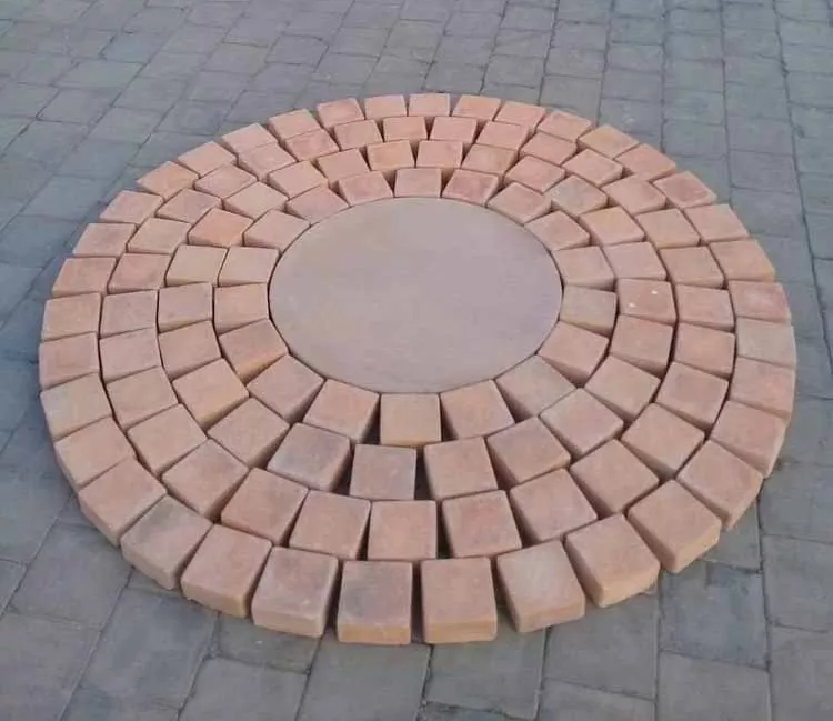 circular paving pattern 2