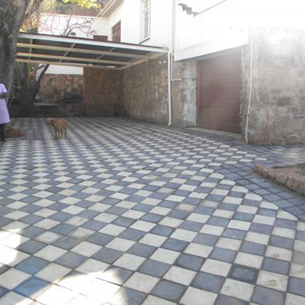 Quarter-Paving-Blocks