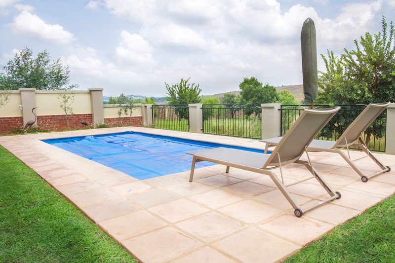 Pool-and-patio-paving3