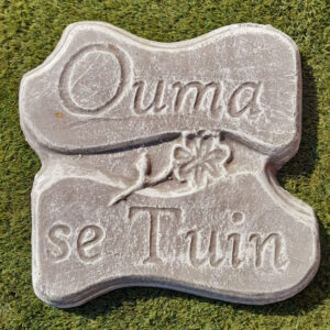 Ouma Se Tuin Concrete Stepping Stone