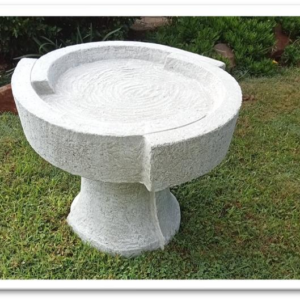 Classic Top & Stand Bird Bath